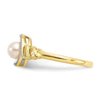 10K 5.5mm June/ Freshwater Cultured Pearl and Diamond Ring