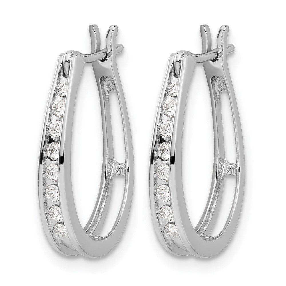 14k White Gold 1/5 carat Diamond Channel-set Graduated Oval Hinged Hoop Earrings