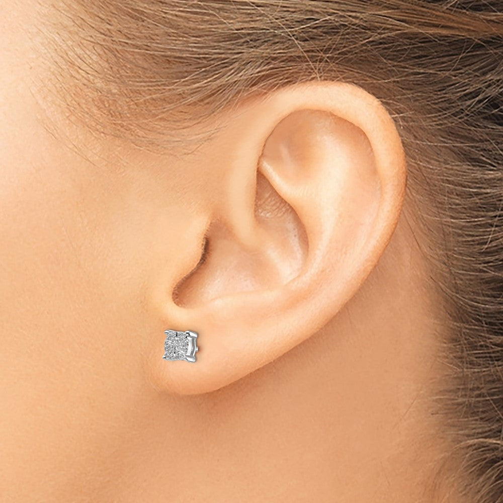 14k White Gold 1/6 carat Diamond Cluster Post Earrings