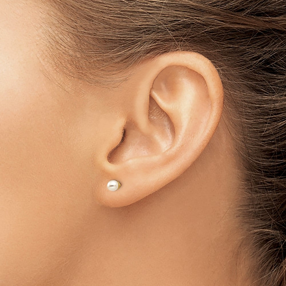 14k Madi K Reversible 3-4mm White Round Freshwater Cultured Pearl and Bead Screwback Post Earrings