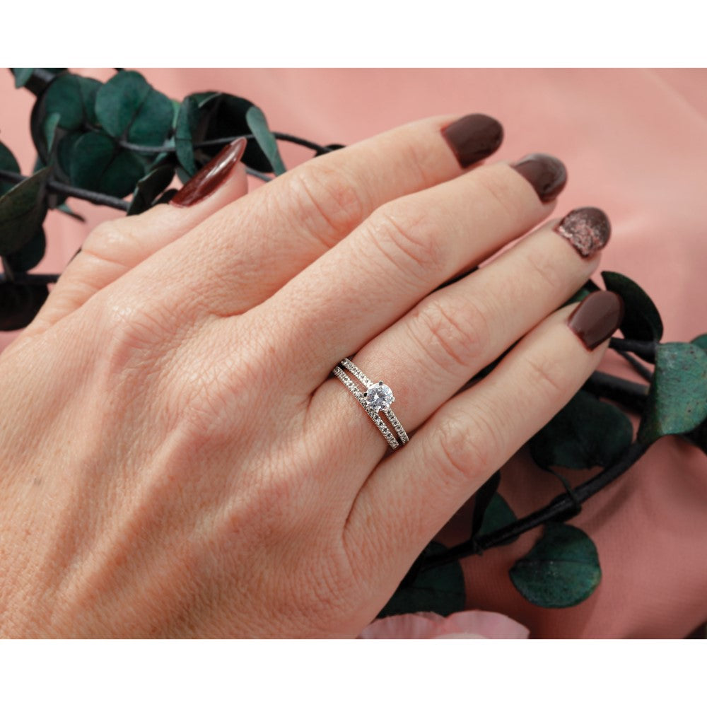 14k White Gold 1/10 carat Diamond Complete Wedding Band
