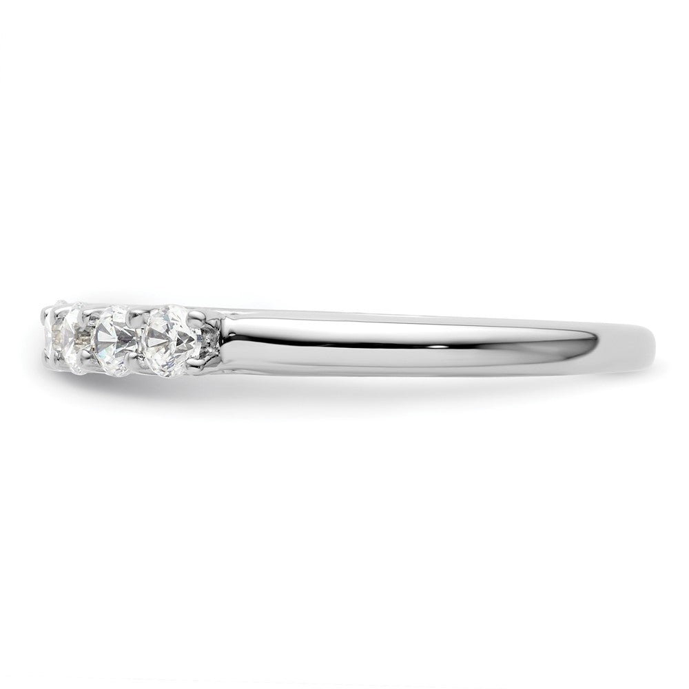 14K White Gold 6-Stone Shared Prong 1/2 carat Complete Round Diamond Band