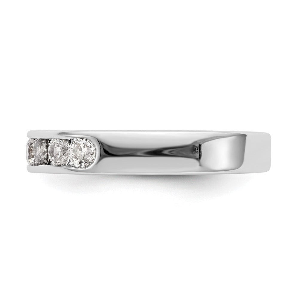 14K White Gold 7-Stone 5/8 carat Round Diamond Complete Channel Band