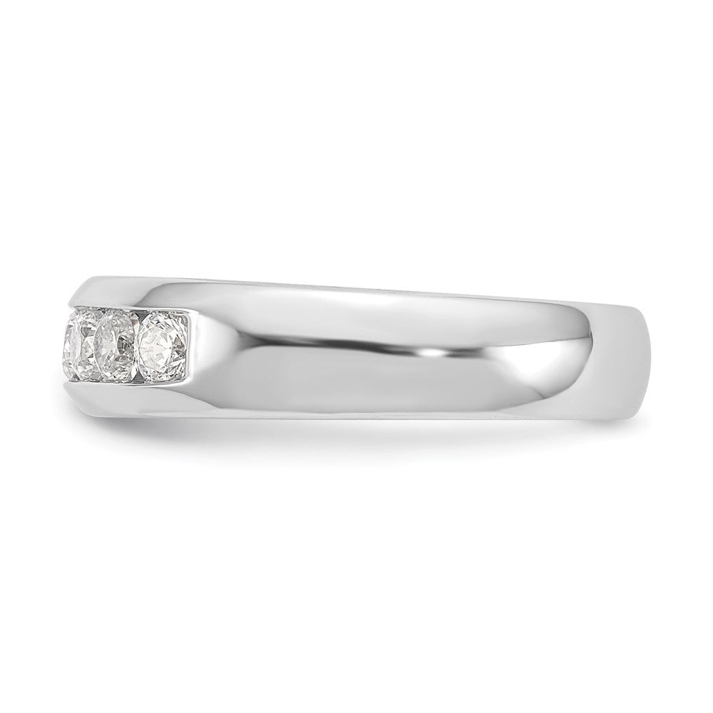 14K White Gold 7-Stone 5/8 carat Round Diamond Complete Channel Band