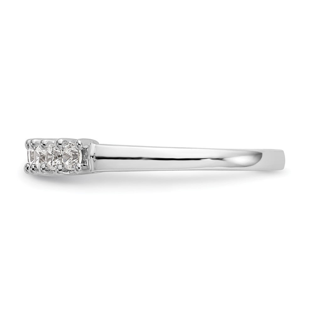 14K White Gold 9-Stone Shared Prong 1/2 carat Complete Round Diamond Band