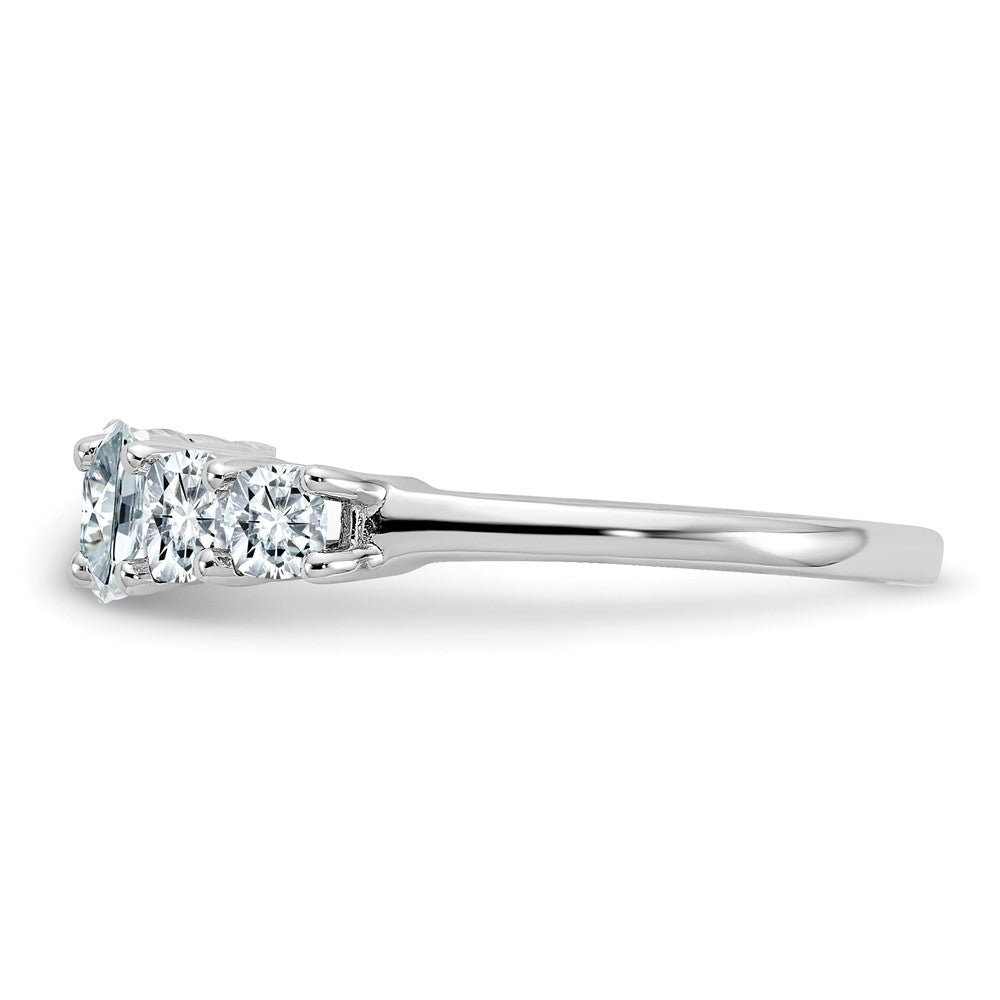 14kw 1 7/8ct. 7 Stone D E F Pure Light Moissanite Band