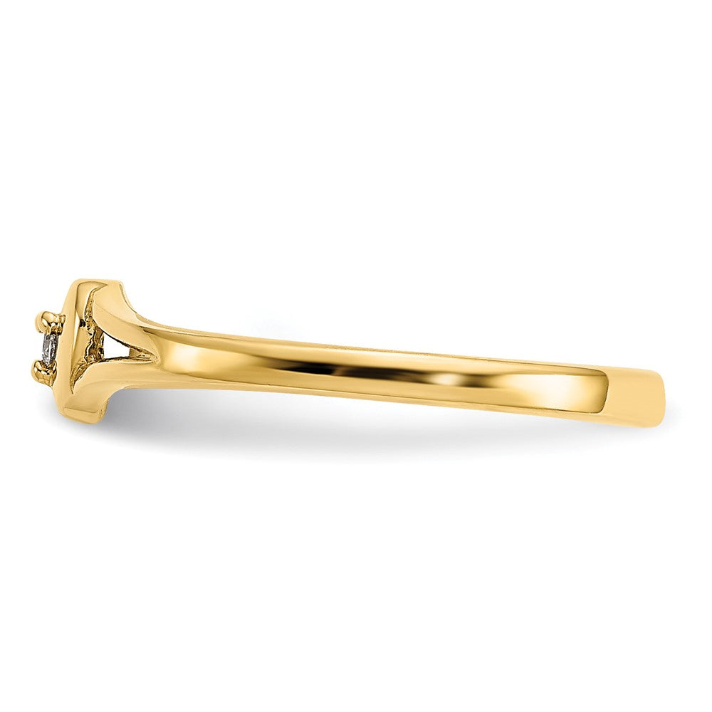 14k .01 carat Diamond Heart Toe Ring