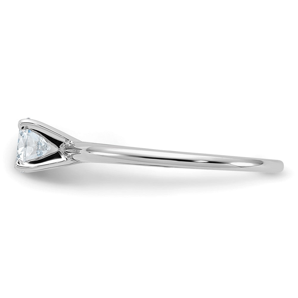 14kw 1/2ct. D E F Pure Light Round Moissanite Solitaire Ring