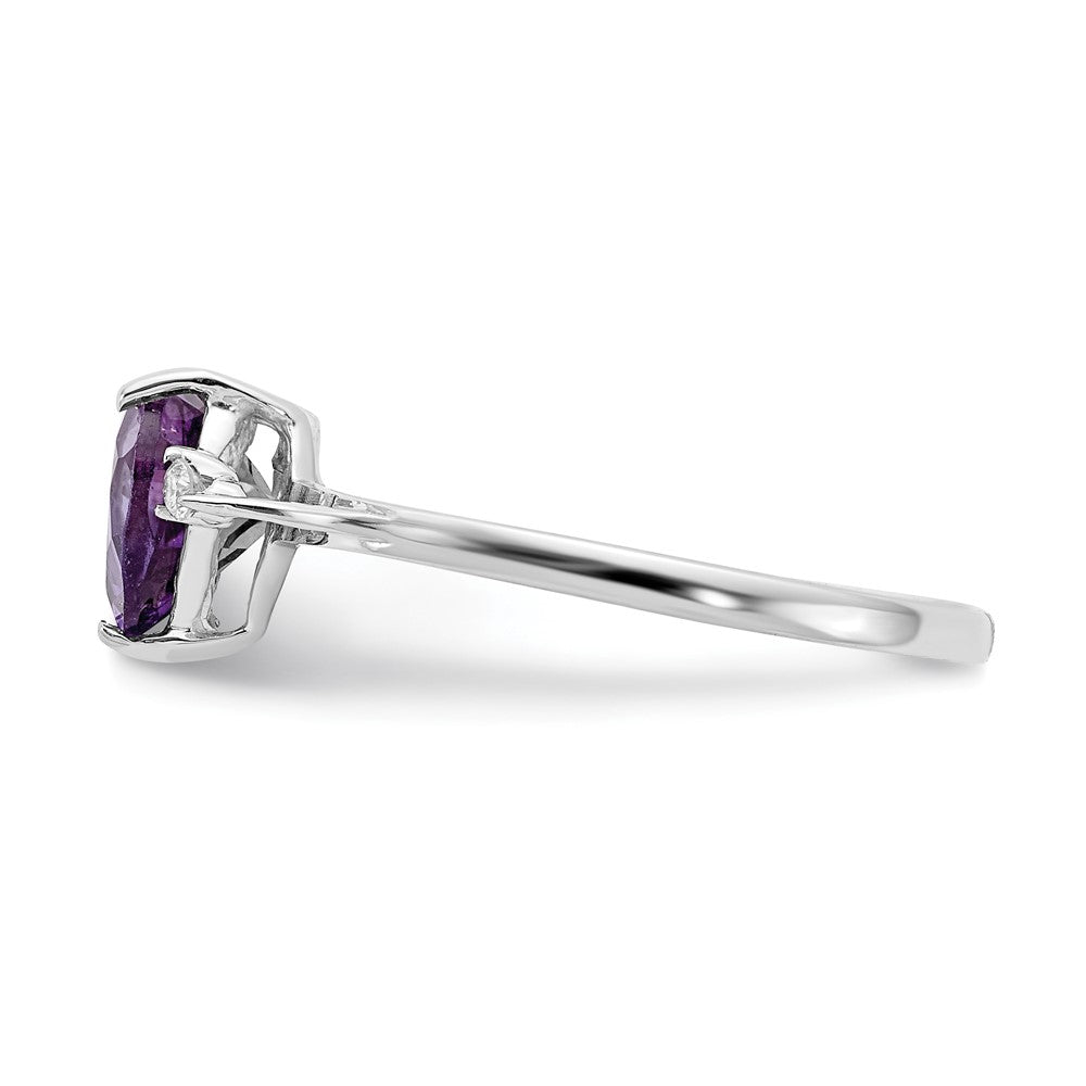 14k White Gold 7mm Heart Amethyst and 1/20 carat A Diamond Ring