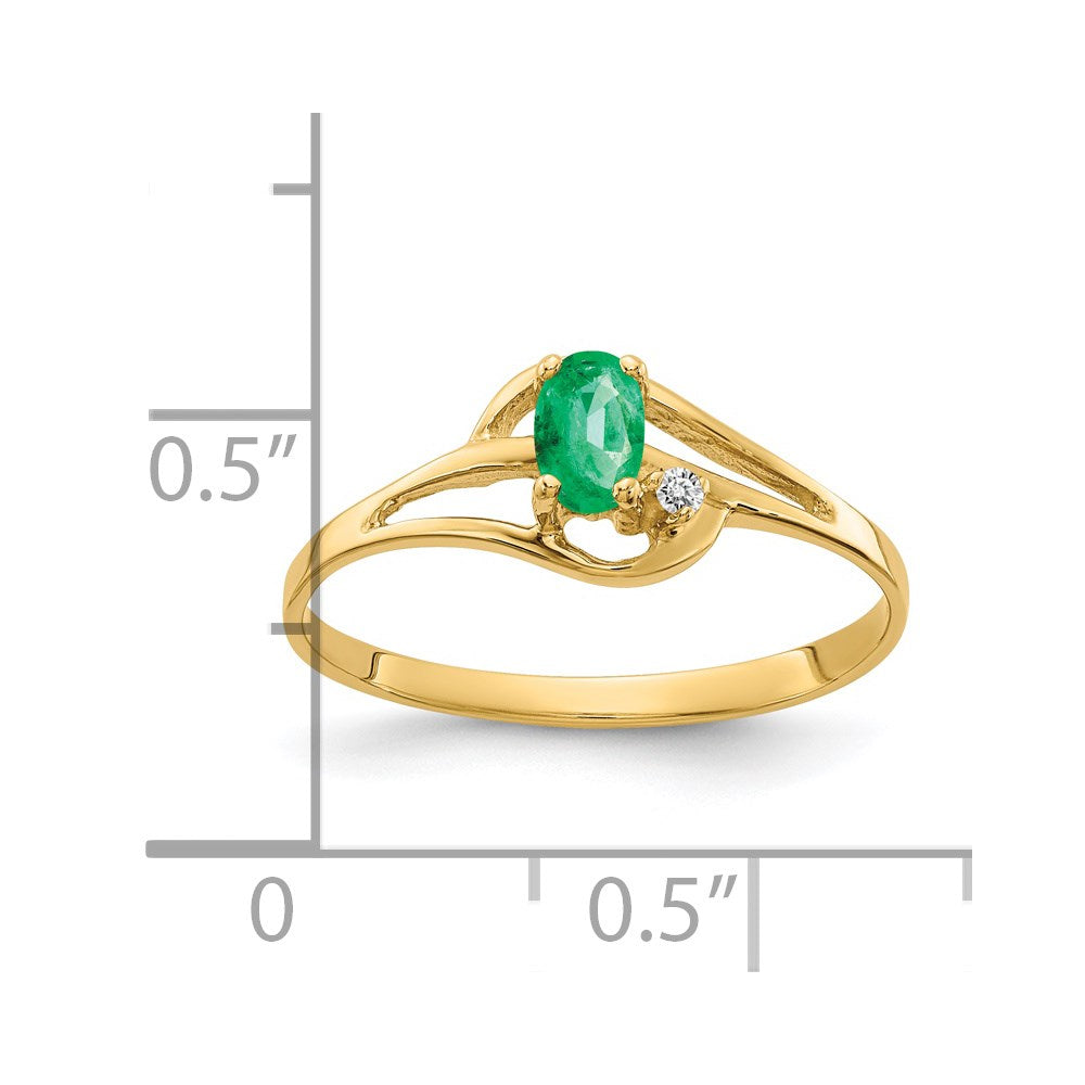 14k 5x3mm Oval Emerald and A Diamond Ring