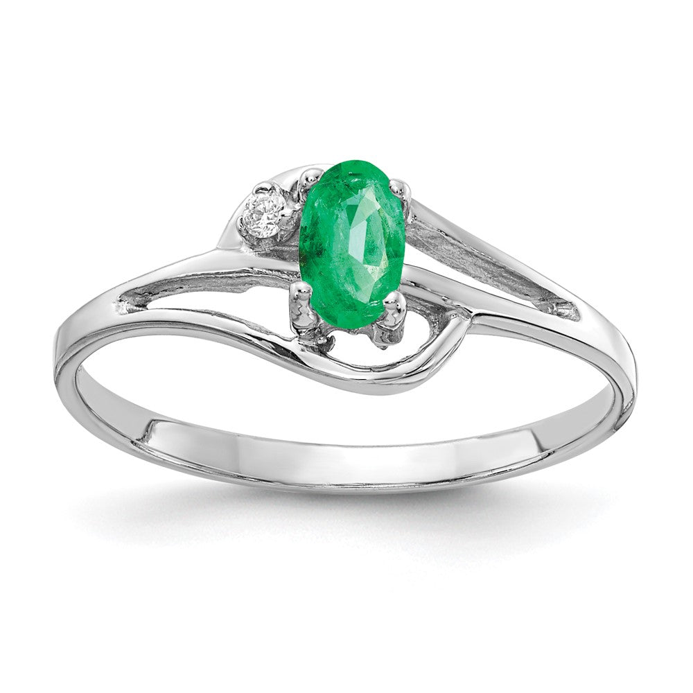 14k White Gold 5x3mm Oval Emerald and VS Diamond Ring