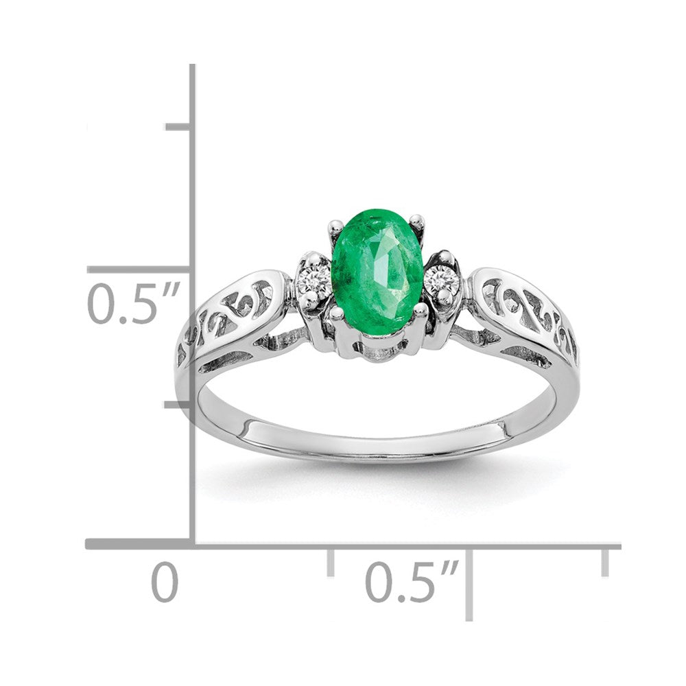 14k White Gold 6x4mm Oval Emerald and A Diamond Ring