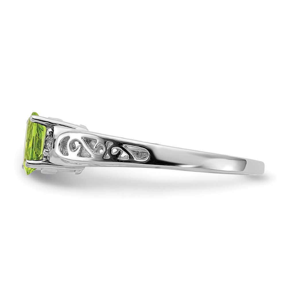 14k White Gold 6x4mm Oval Peridot and A Diamond Filigree Ring