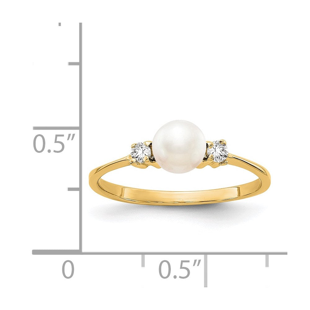 14k 5mm White Freshwater Cultured Pearl and 1/15 carat VS Diamond Ring