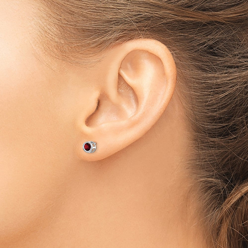14k White Gold 4mm Round Bezel January/Garnet Post Earrings