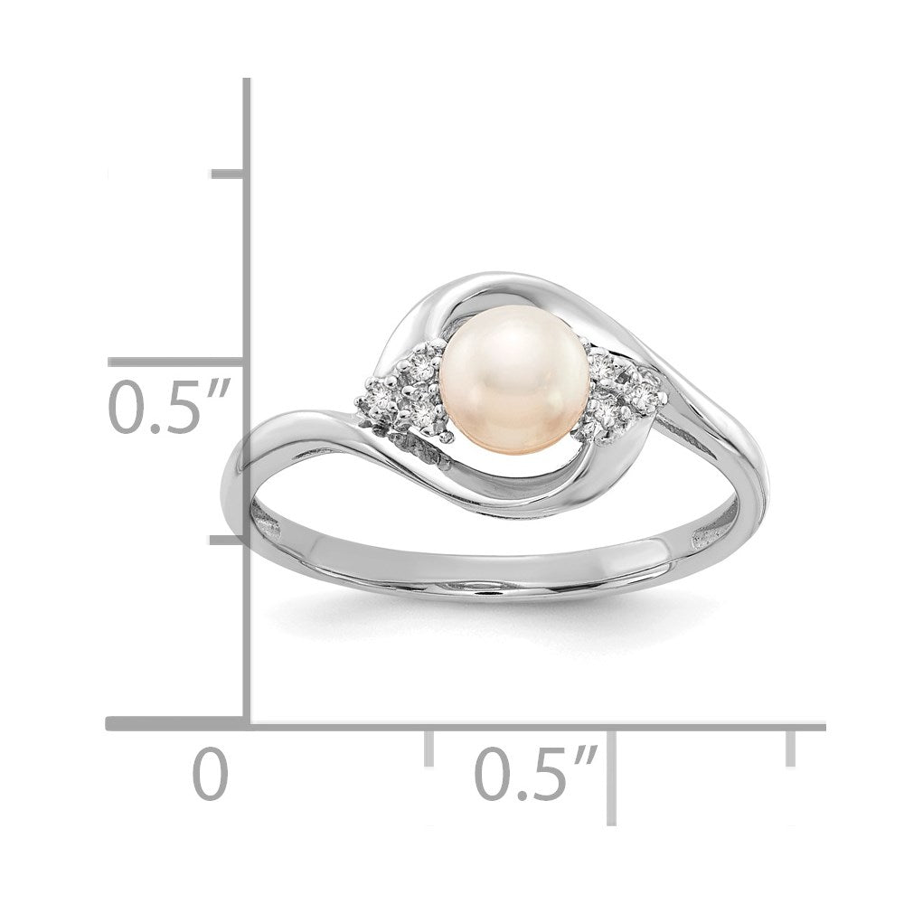 14k White Gold 5.5mm June/Freshwater Cultured Pearl and Diamond Ring