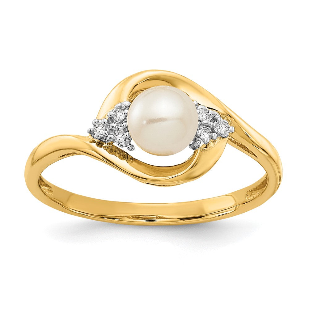14k 5.5mm June/Freshwater Cultured Pearl and Diamond Ring