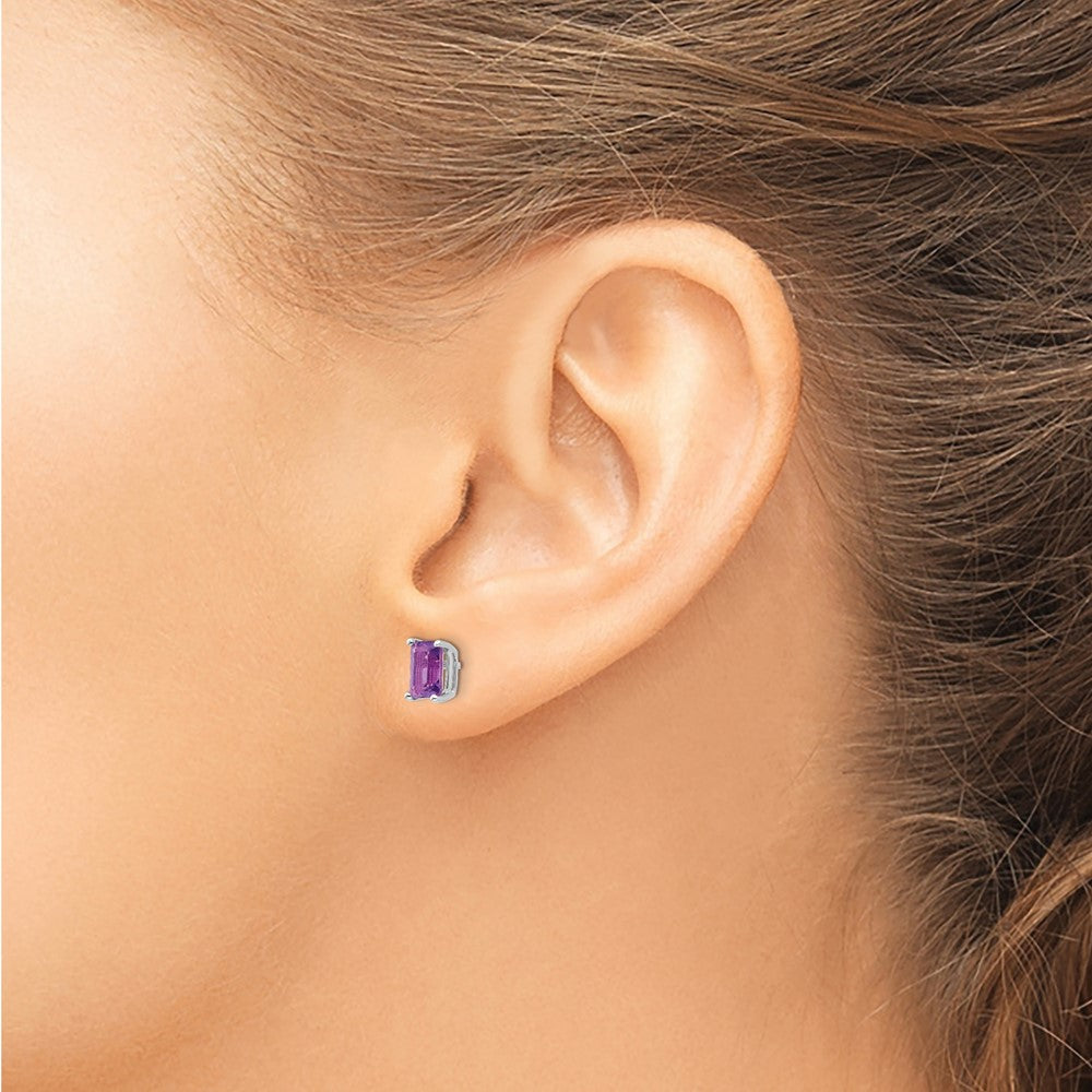 14k White Gold 6x4mm Emerald-cut Amethyst Post Earrings