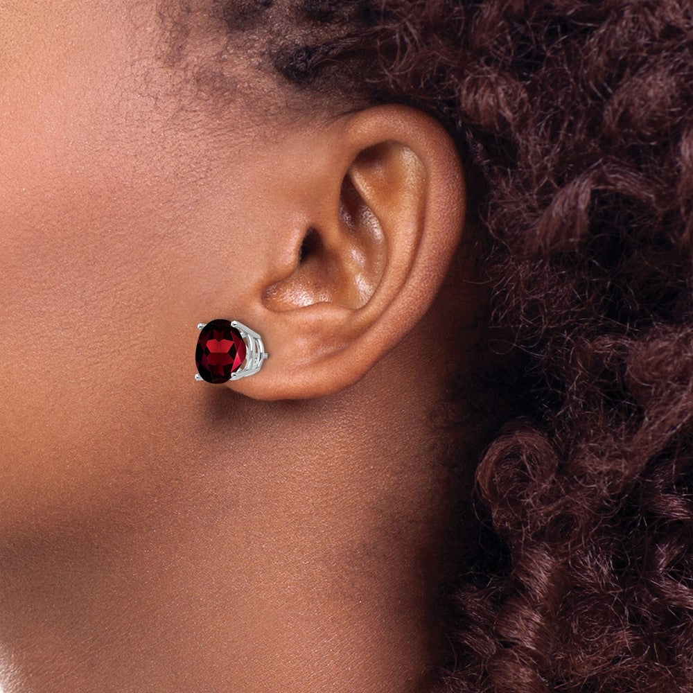 14k White Gold 10mm Round Garnet Post Earrings