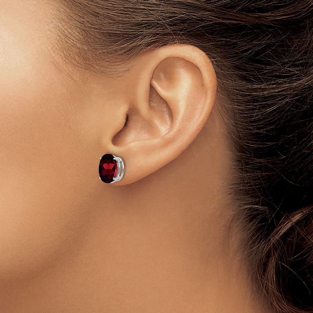 14k White Gold 10x8mm Oval Garnet Post Earrings