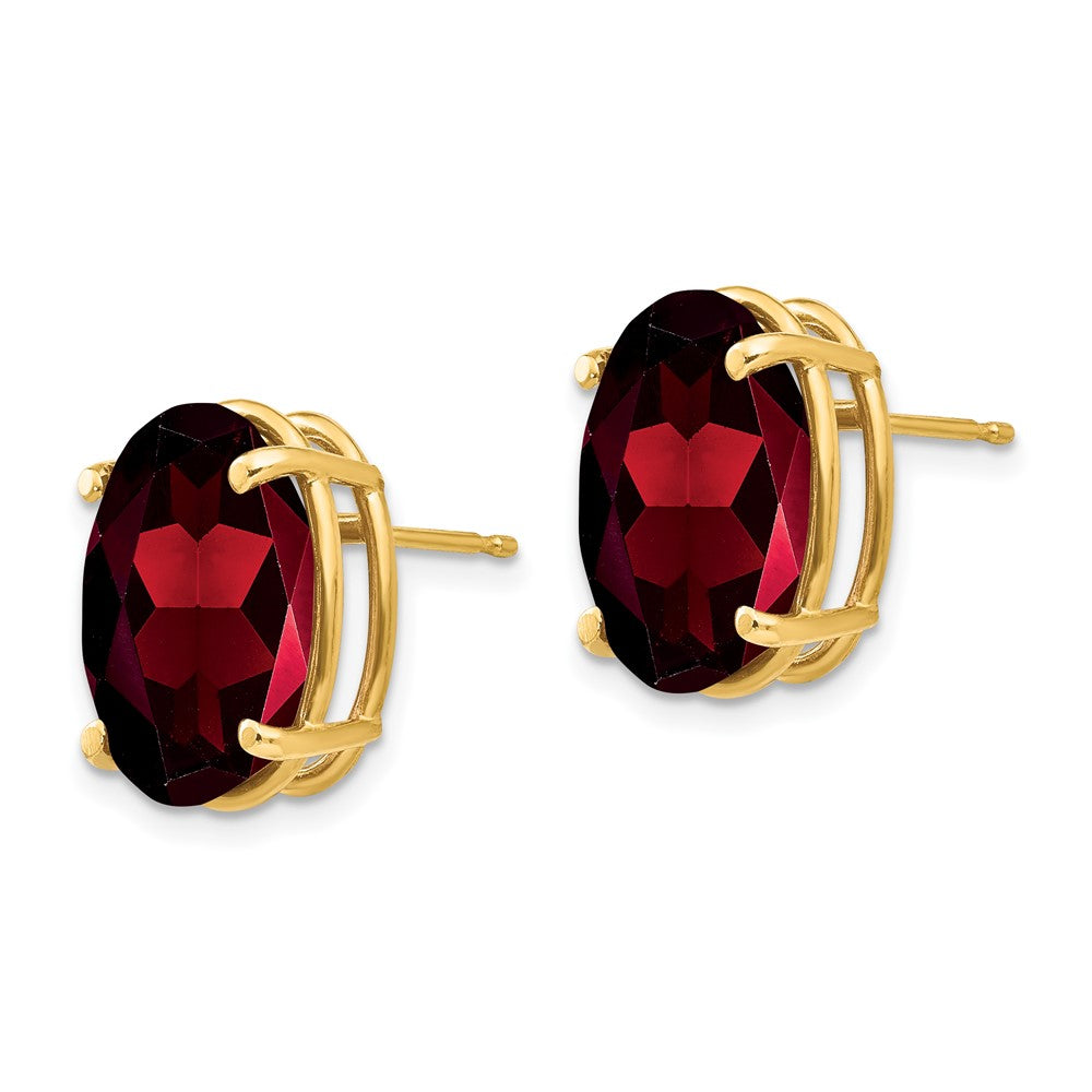 14k 14x10mm Oval Garnet Post Earrings