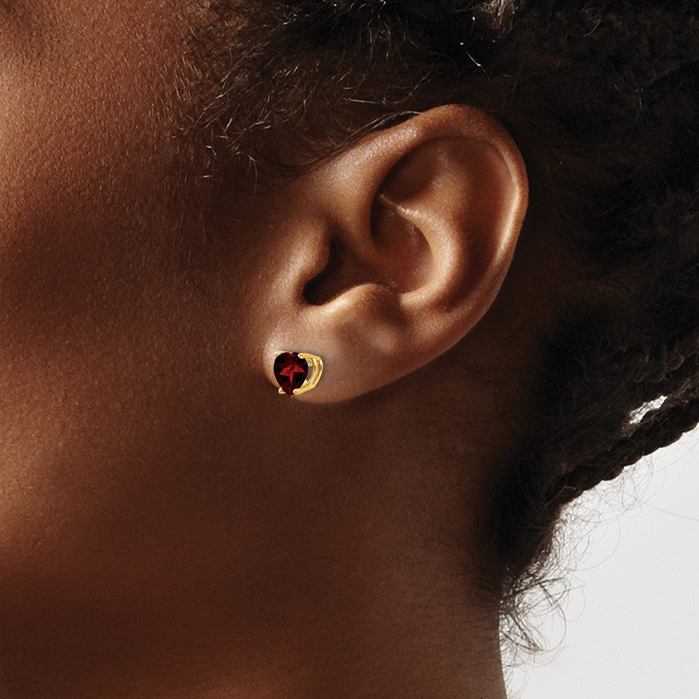 14k 6mm Heart Garnet Post Earrings