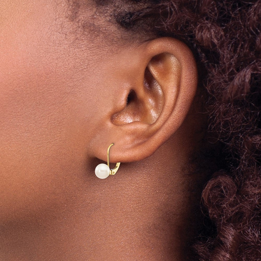 14k 6-7mm White Round Akoya Saltwater Cultured Pearl Leverback Earrings