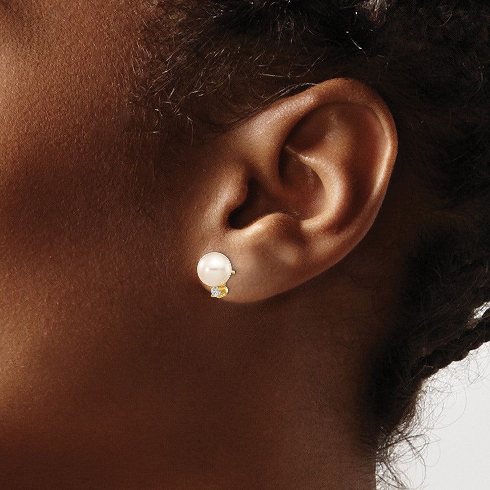 14k 7-8mm White Round Freshwater Cultured Pearl and .10 Carat Diamond Post Earrings