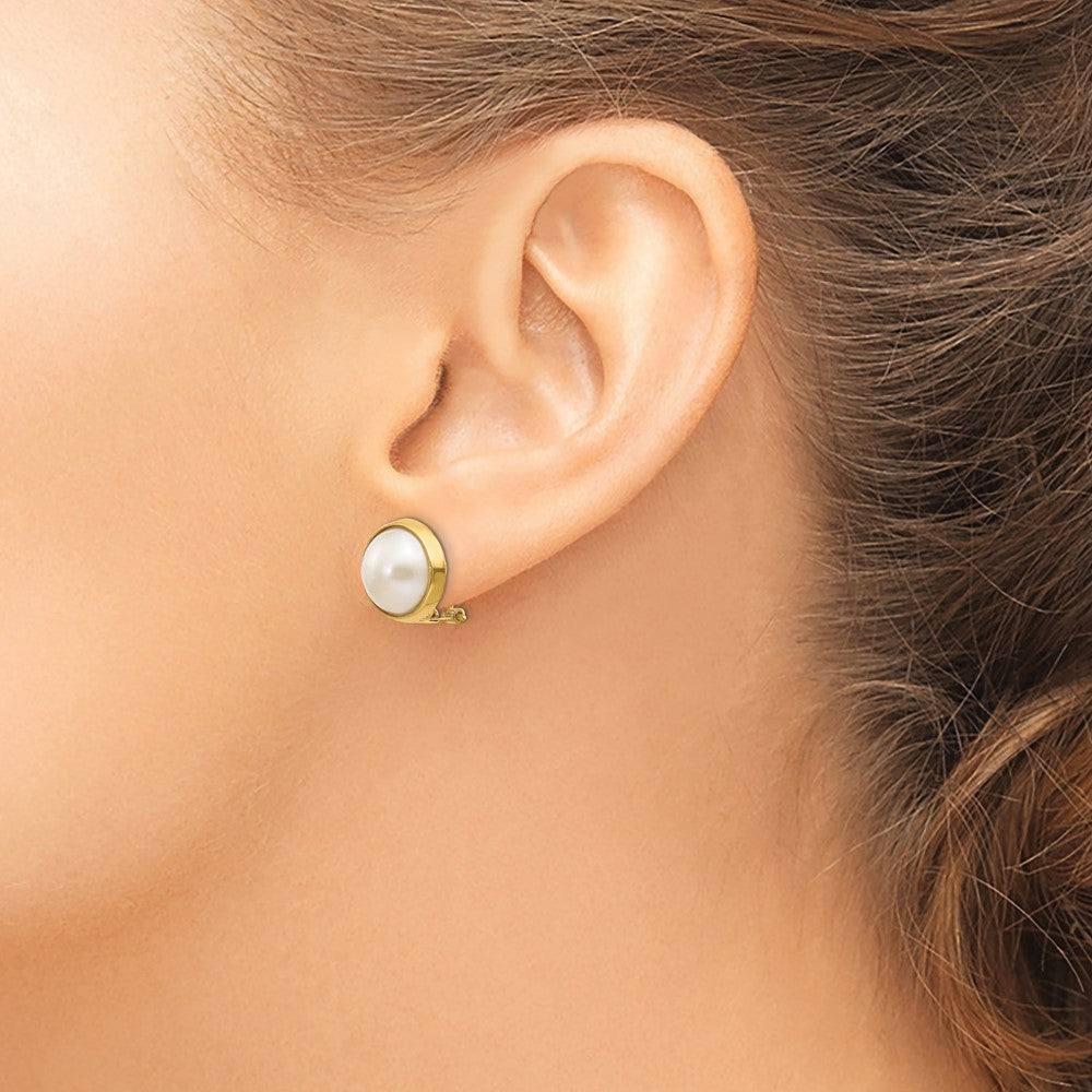 14k 10-11mm White Mabe Freshwater Cultured Pearl Omega Back Earrings