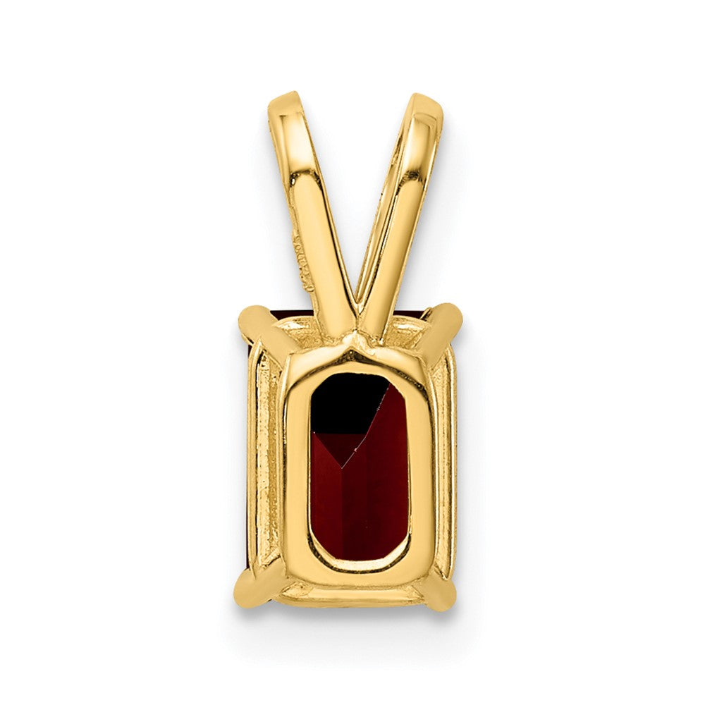 14k 7x5mm Emerald-cut Garnet Pendant