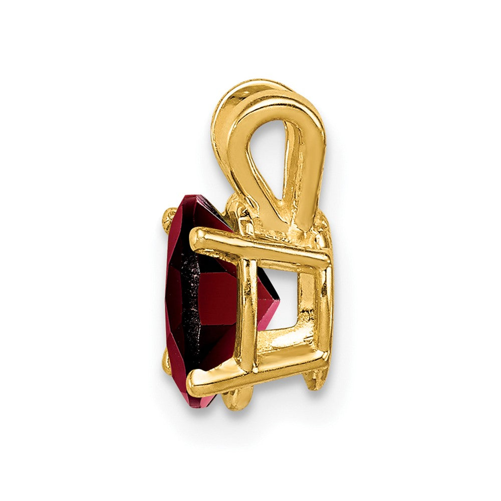14k 7x5mm Oval Garnet Pendant