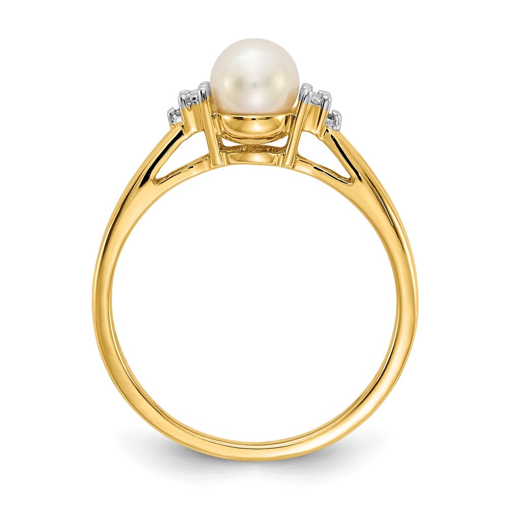 14k 5.5mm White Freshwater Cultured Pearl and Diamond Ring
