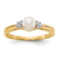 14k 5.5mm White Freshwater Cultured Pearl and Diamond Ring