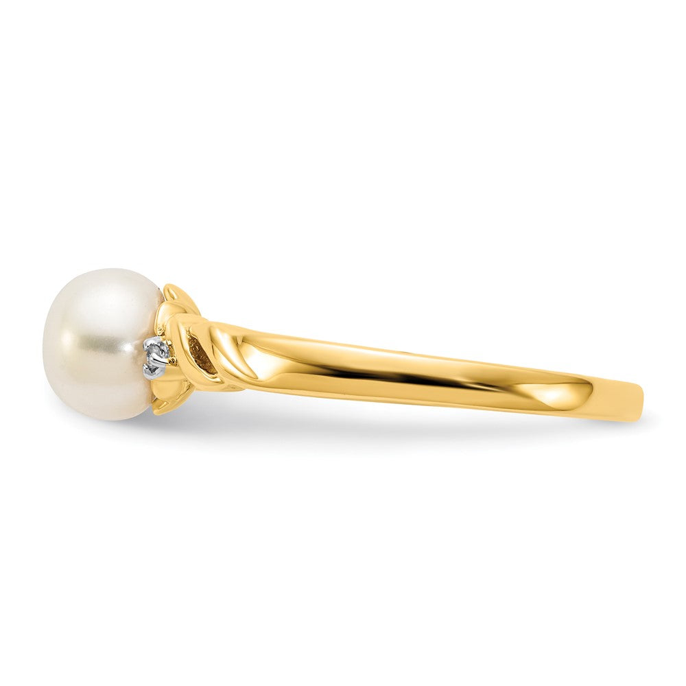 14k 6mm White Freshwater Cultured Pearl and Diamond Twist Ring