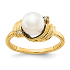 14k 7mm White Freshwater Cultured Pearl and VS Diamond Ring