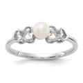 14k White Gold 4mm White Freshwater Cultured Pearl Heart Ring