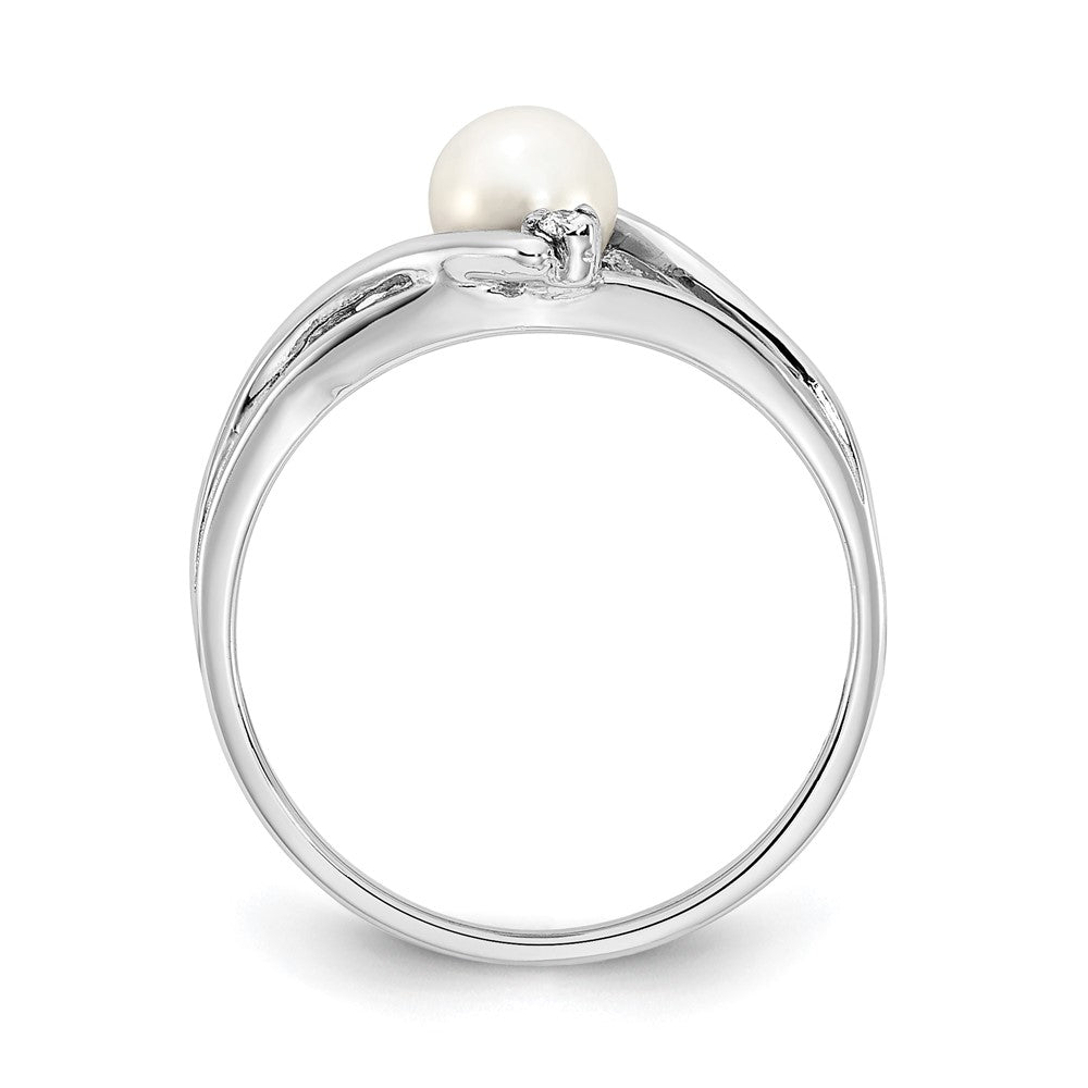 14k White Gold 5mm White Freshwater Cultured Pearl and AA Diamond Ring