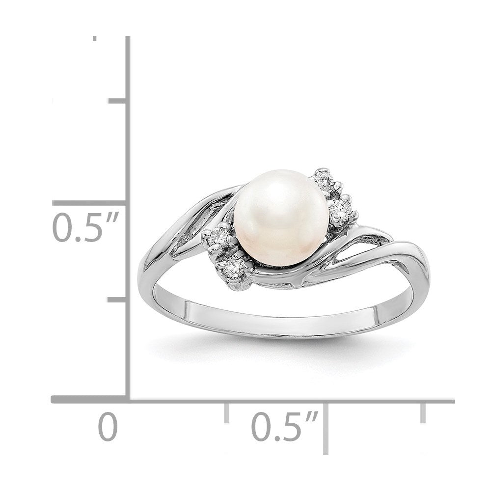 14k White Gold 6mm White Freshwater Cultured Pearl and 1/20 carat AA Diamond Ring