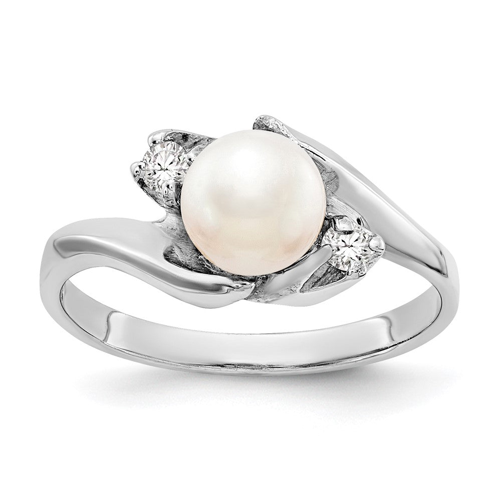 14k White Gold 6mm White Freshwater Cultured Pearl and 1/15 carat AA Diamond Ring