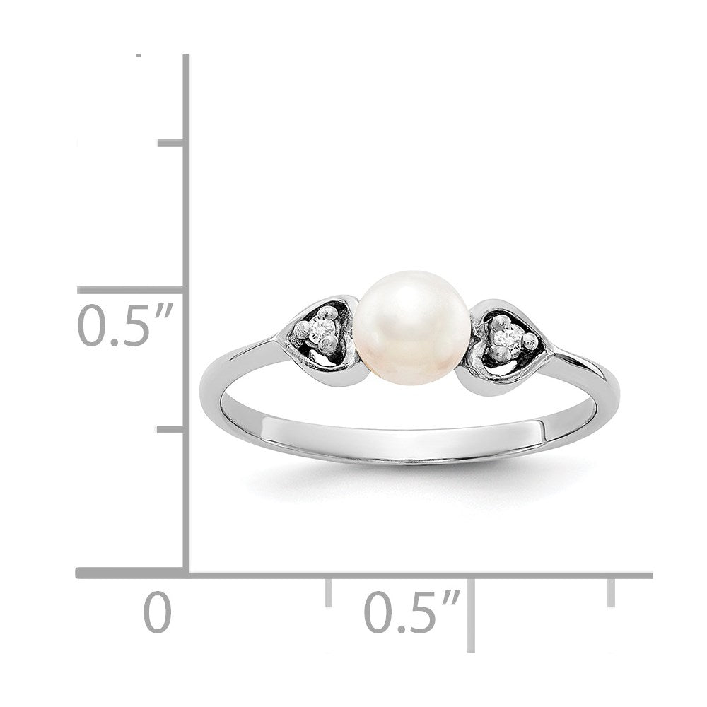 14k White Gold 4.5mm White Freshwater Cultured Pearl and AAA Diamond Ring