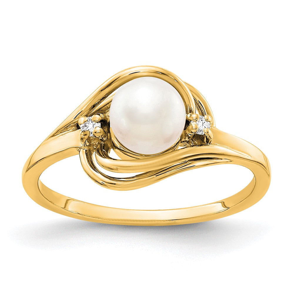 14k 5.5mm White Freshwater Cultured Pearl and A Diamond Ring
