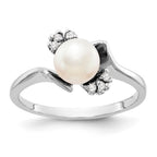 14k White Gold 6mm White Freshwater Cultured Pearl and 1/15 carat A Diamond Ring