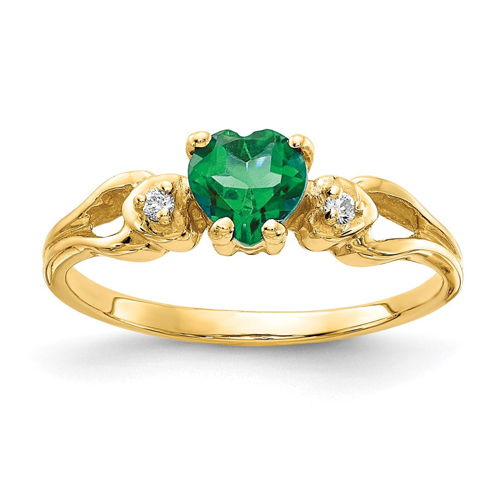 14k 5mm Heart Emerald and A Diamond Ring