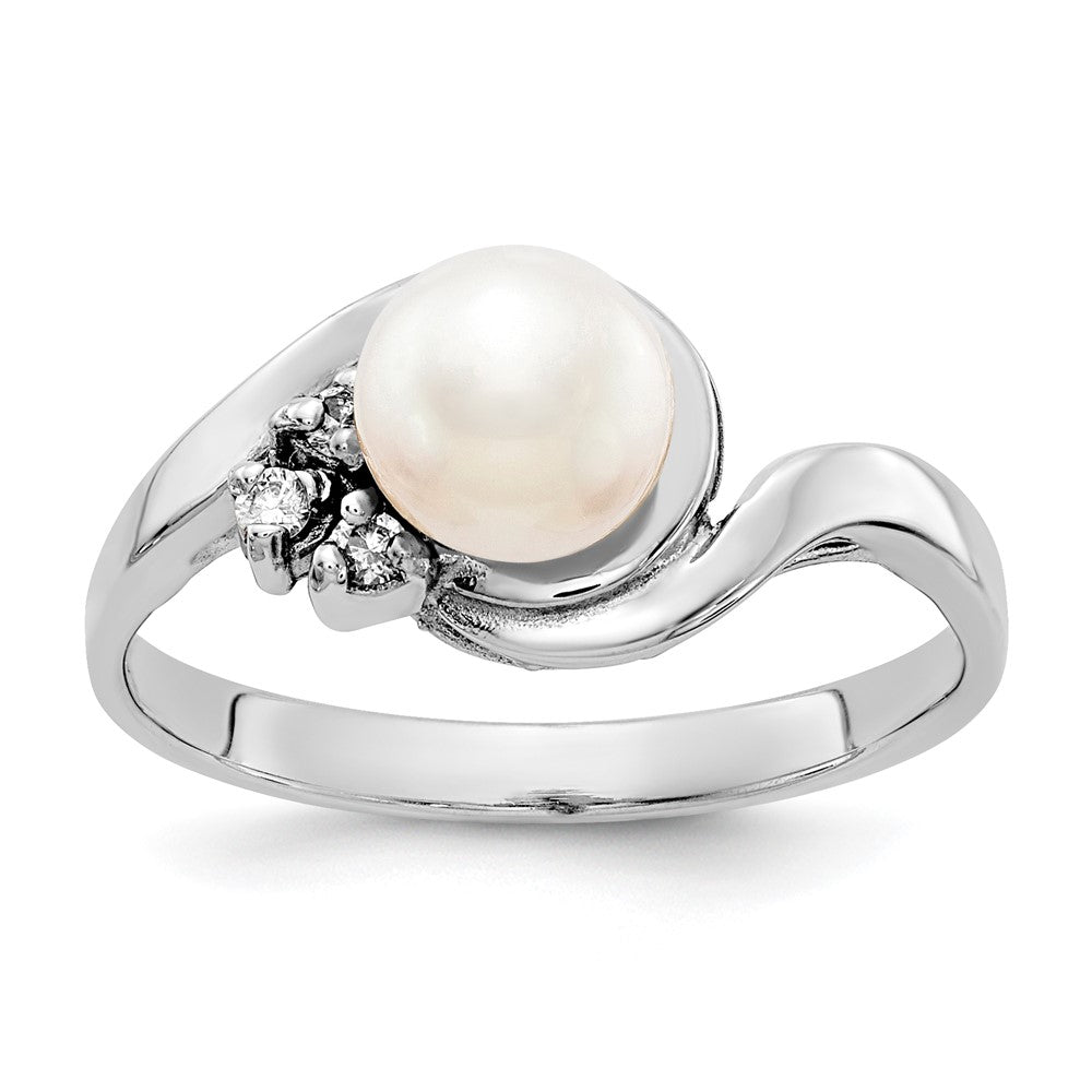 14k White Gold 6mm White Freshwater Cultured Pearl and 1/20 carat A Diamond Ring