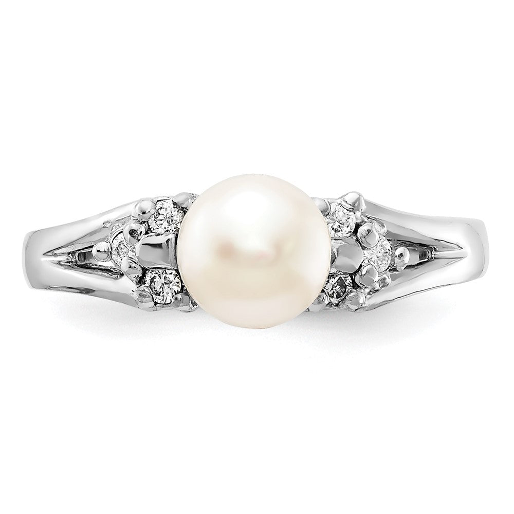 14k White Gold 6mm White Freshwater Cultured Pearl and 1/10 carat AAA Diamond Ring