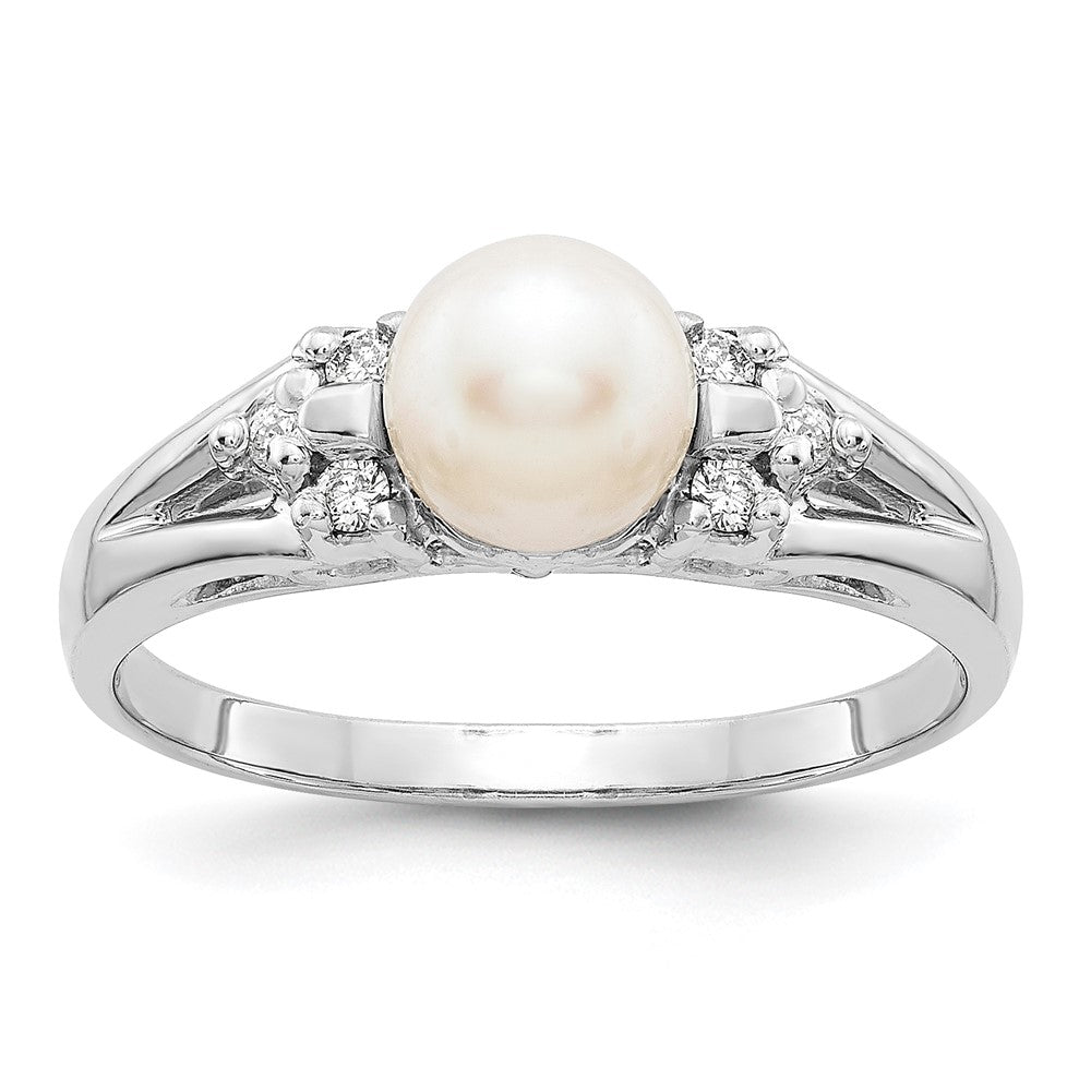 14k White Gold 6mm White Freshwater Cultured Pearl and 1/10 carat A Diamond Ring