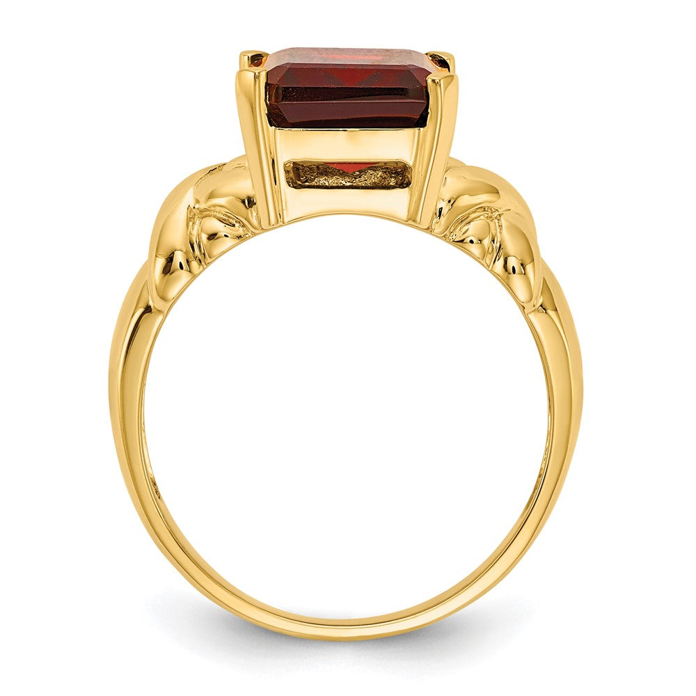 14k 11x9mm Emerald-cut Garnet Ring