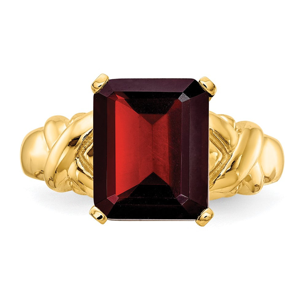 14k 11x9mm Emerald-cut Garnet Ring