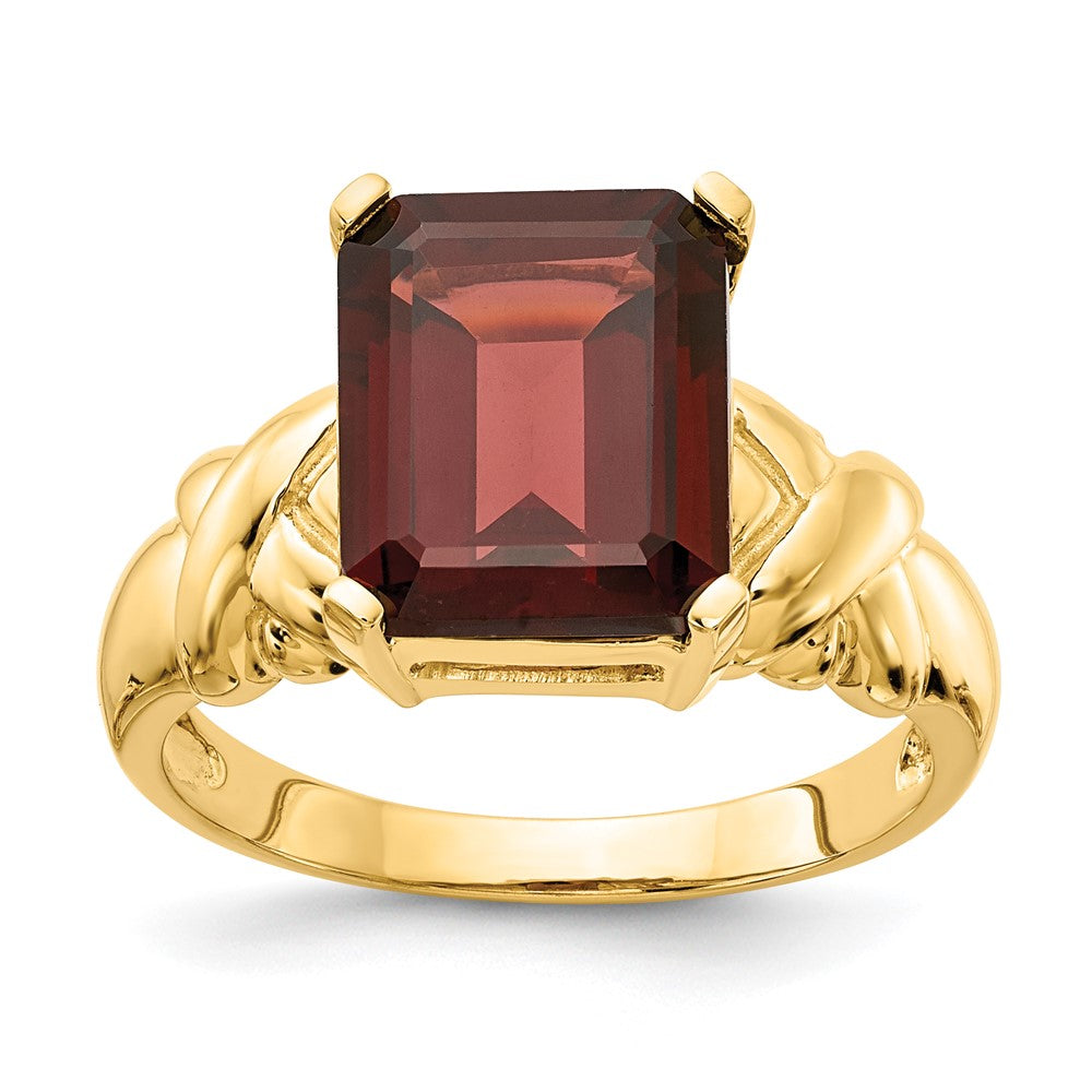 14k 11x9mm Emerald-cut Garnet Ring