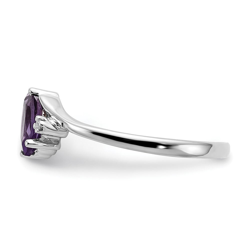14k White Gold 7x3.5mm Marquise Amethyst and A Diamond Ring